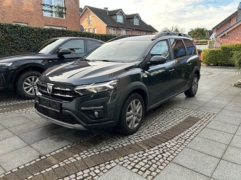 Gebraucht Dacia Jogger 101 PS (74 kW) 2022 Grau Van / Kleinbus