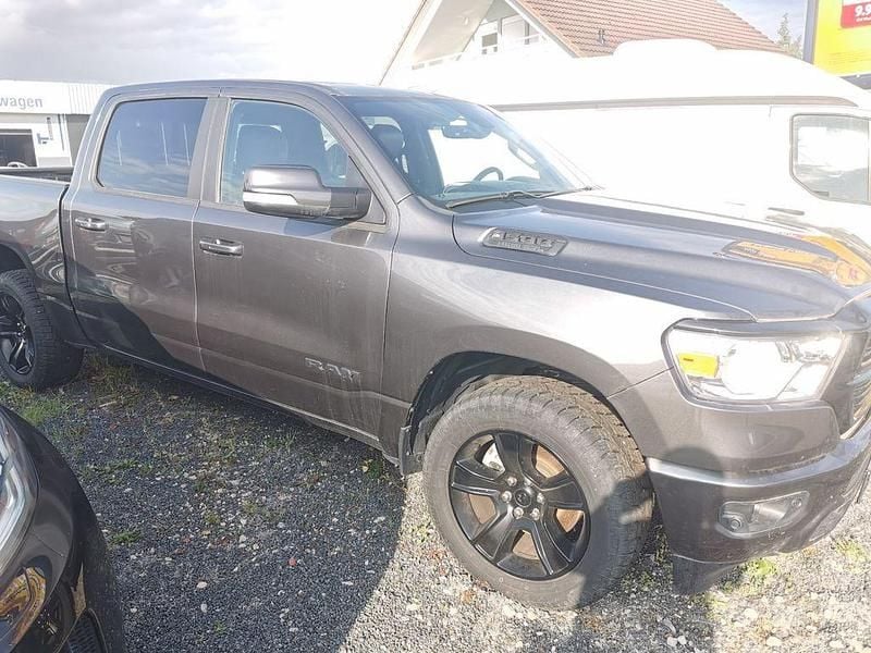 Gebraucht Dodge Ram 401 PS (294 kW) 2020 Grau Pickup