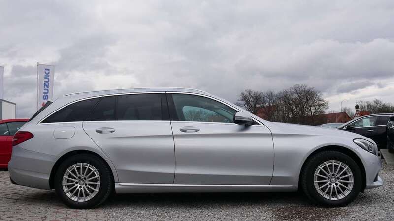 Gebraucht Mercedes C200 136 PS (100 kW) 2015 Iridiumsilber  metalliclack Kombi