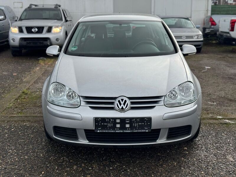 Silber Gebraucht 2005 VW Golf V Sportline Limousine | 4.200 € (Etwas zu teuer) - Bild 1/4
