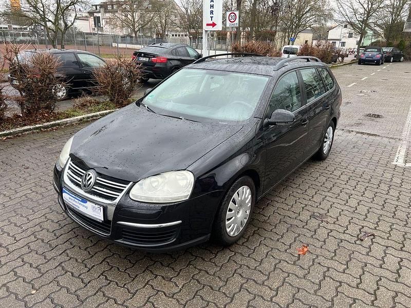 Schwarz Gebraucht 2010 VW Golf VI Trendline Kleinwagen | 3.490 € (Fairer Preis) - Bild 1/4