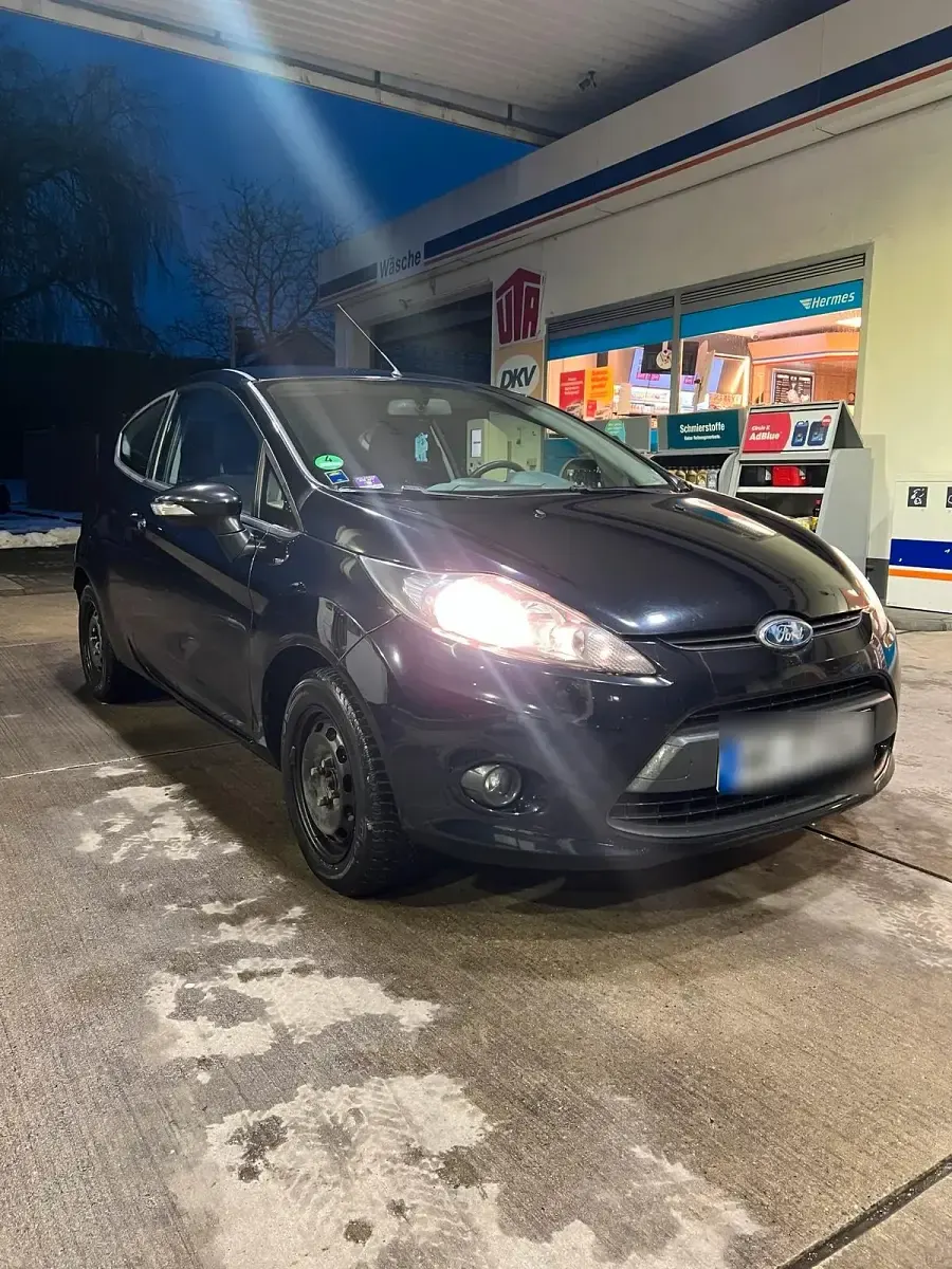 Usata Ford Fiesta 82 CV (60 kW) 2009 Nero Berlina