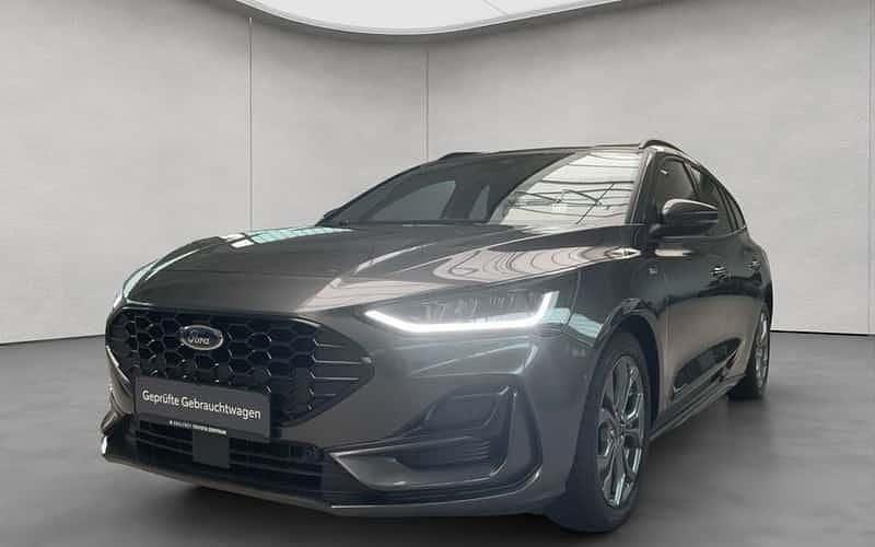 Grau Gebraucht 2024 Ford Focus ST-Line X Kombi | 24.450 € (Superpreis) - Bild 1/4