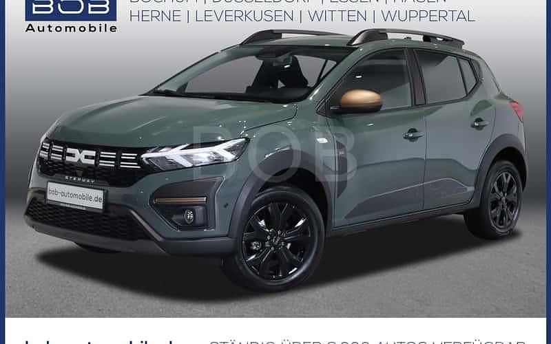 Grau Gebraucht 2025 Dacia Sandero Extreme Limousine | 20.870 € - Bild 1/4