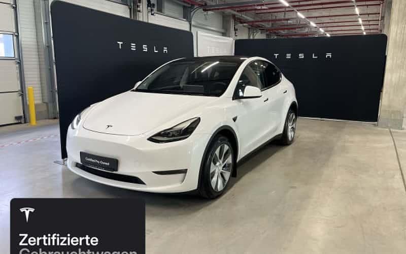Weiß Gebraucht 2021 Tesla Model Y SUV | 31.800 € (Fairer Preis) - Bild 1/4