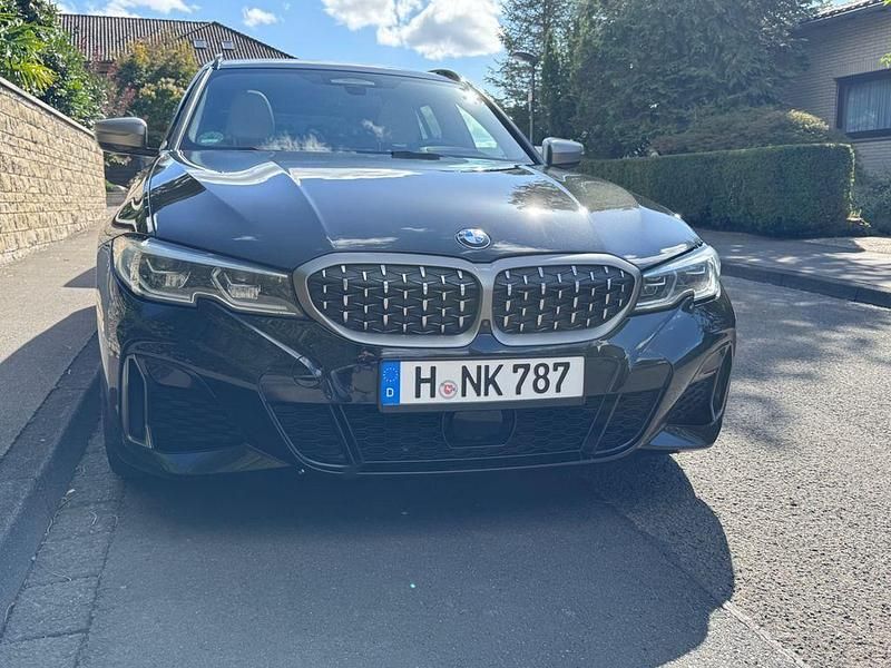 Schwarz Gebraucht 2021 BMW M340 M Sport Limousine | 47.900 € (Fairer Preis) - Bild 1/4