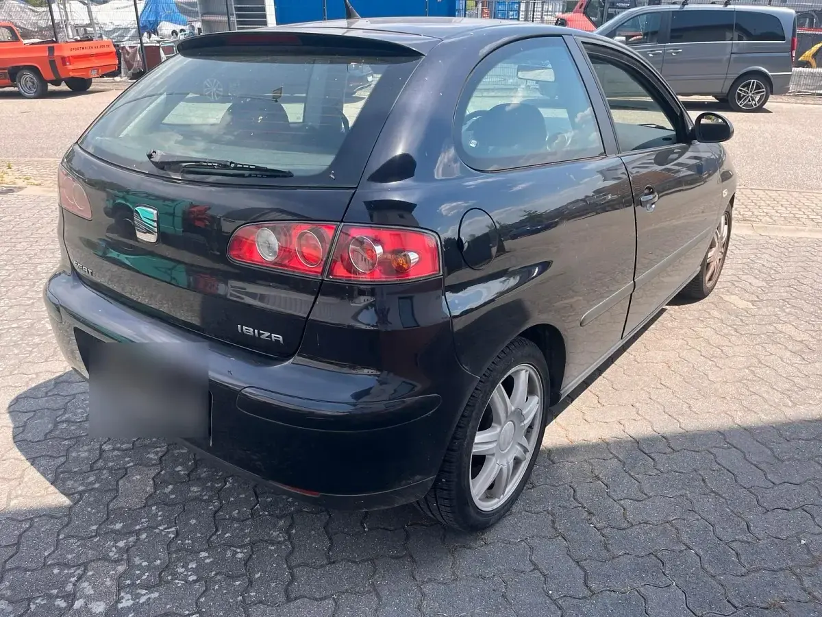 Gebraucht Seat Ibiza 75 PS (55 kW) 2005 Schwarz Kleinwagen