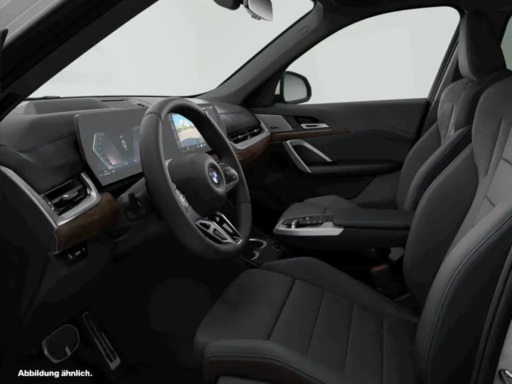 Gebraucht BMW X1 Comfort Edition 197 PS (144 kW) 2025 Alpinweiss SUV