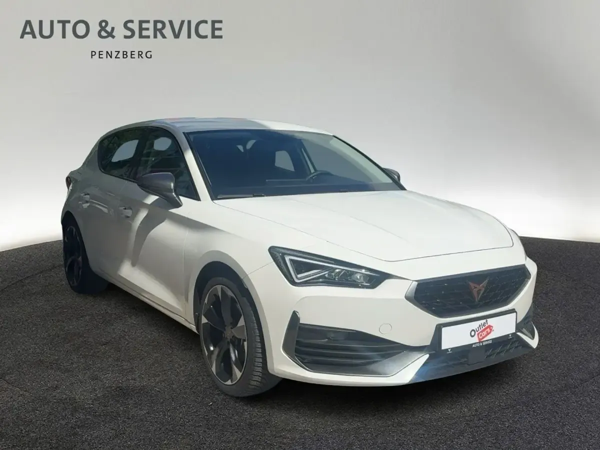Gebraucht Cupra Leon 150 PS (110 kW) 2024 Weiß Limousine