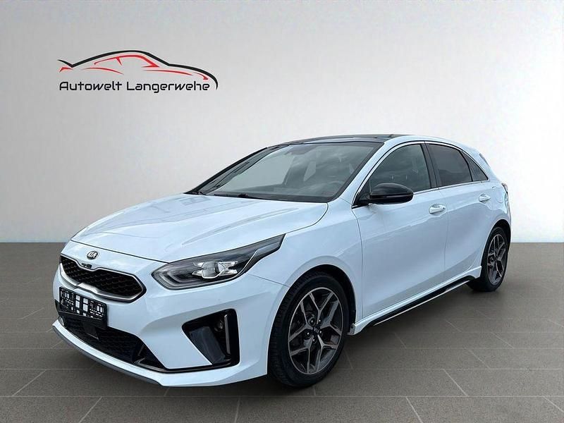 Weiß Gebraucht 2020 Kia Ceed GT-Line Limousine | 18.999 € (Fairer Preis) - Bild 1/4