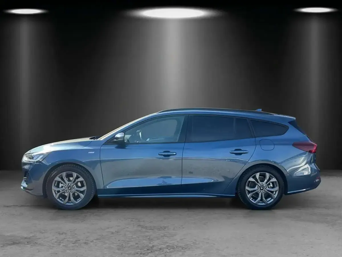 Gebraucht Ford Focus ST-Line X 155 PS (114 kW) 2025 Blau Limousine