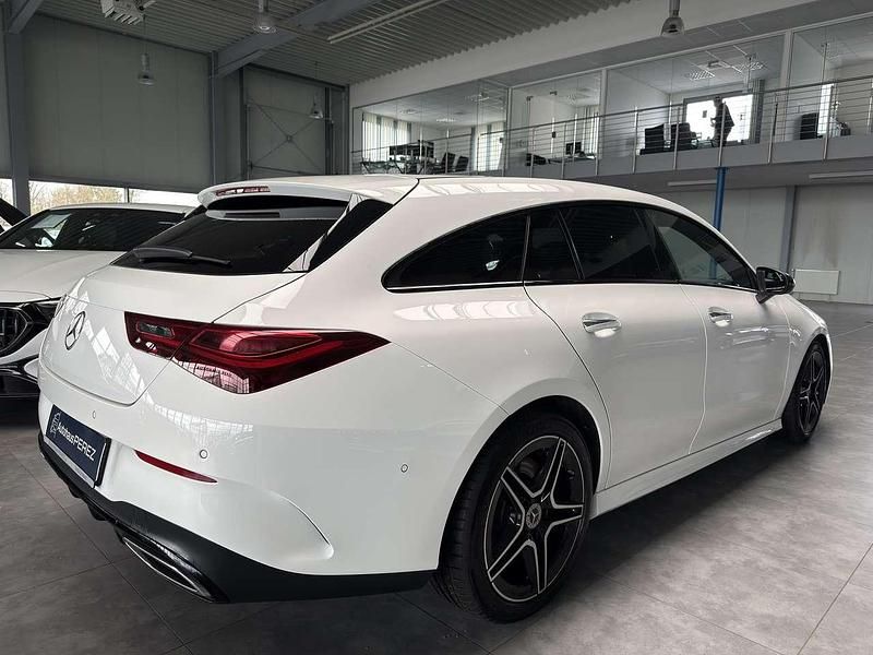 Gebraucht Mercedes CLA250 Premium 224 PS (164 kW) 2023 Weiß Limousine