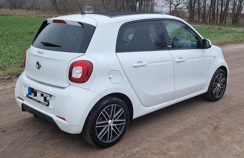 Gebraucht Smart ForFour Brabus 122 PS (89 kW) 2019 Weiß Kleinwagen