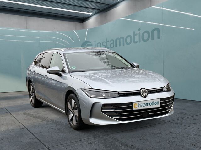 Silber Gebraucht 2024 VW Passat Business Kombi | 37.040 € (Superpreis) - Bild 1/2