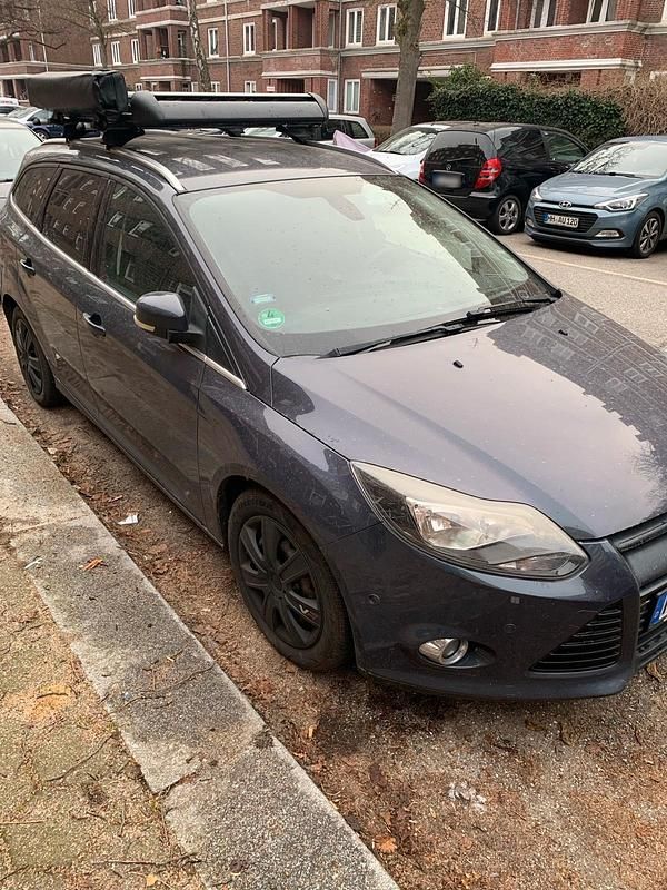 Gebraucht Ford Focus 125 PS (91 kW) 2012 Blau Kombi