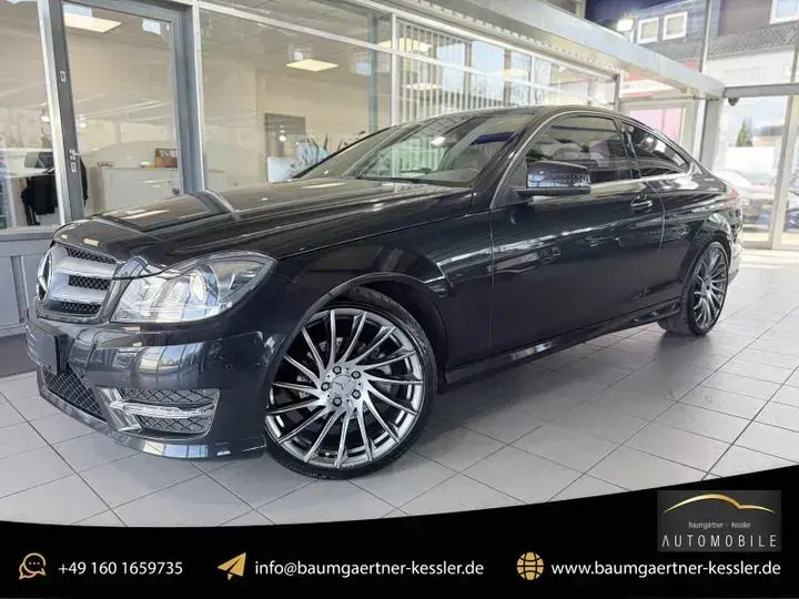 Polarweiß Gebraucht 2024 Mercedes C43 AMG AMG Limousine | 64.864 € (Teuer) - Bild 1/2