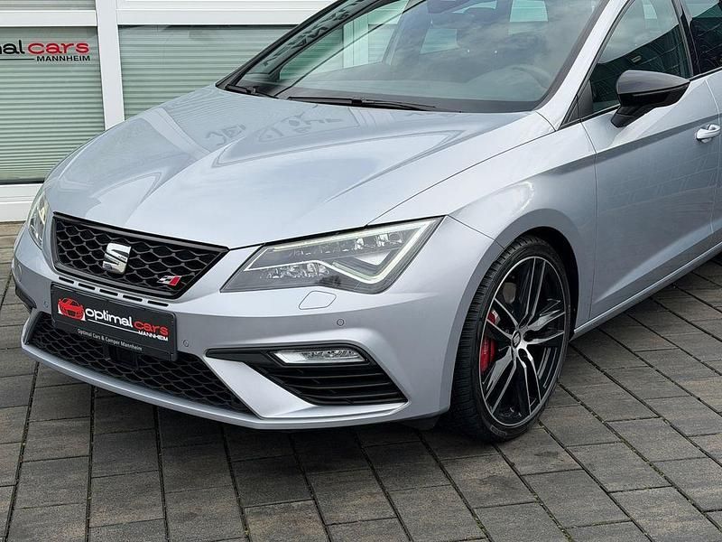 Gebraucht Seat Leon ST Beats 300 PS (220 kW) 2018 Florett(urban)silver Kombi