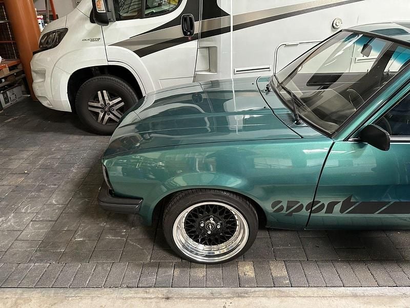 Gebraucht Opel Ascona 180 PS (132 kW) 1981 Grün Kleinwagen