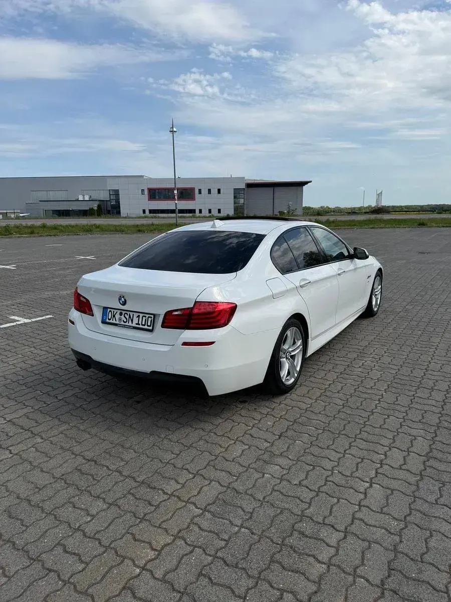 Gebraucht BMW 528 M Sport 245 PS (180 kW) 2015 Weiß Limousine