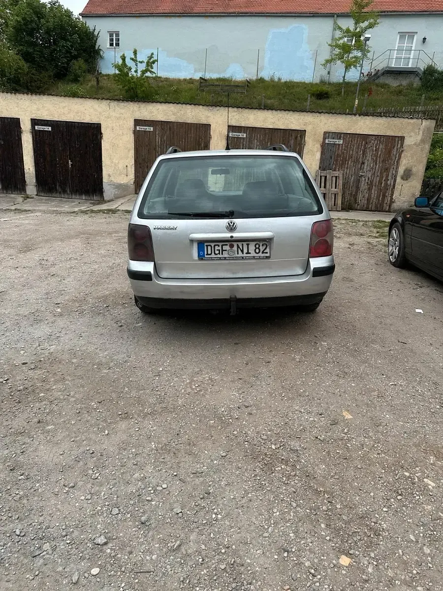 Używany VW Passat 101 KM (74 kW) 1998 Szary Kombi