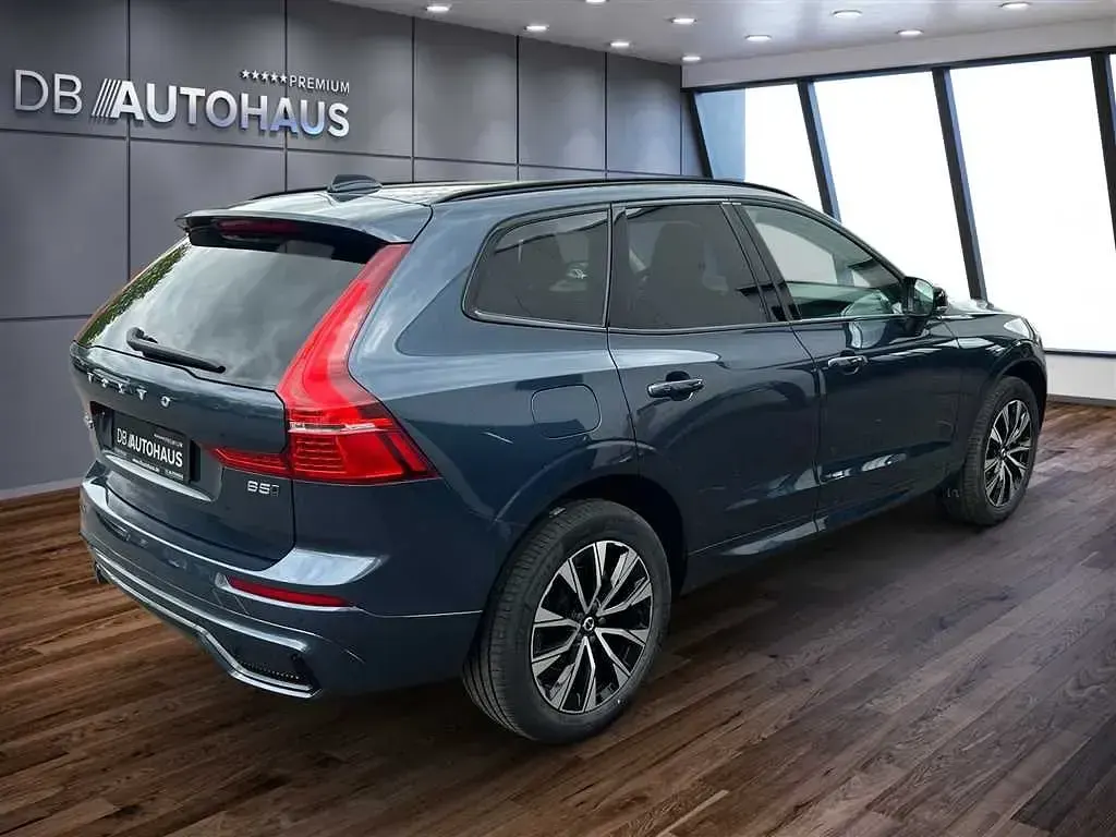 Gebraucht Volvo XC60 Plus 250 PS (183 kW) 2025 Blau SUV