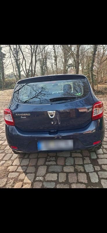 Gebraucht Dacia Sandero Lauréate 90 PS (66 kW) 2014 Blau Limousine