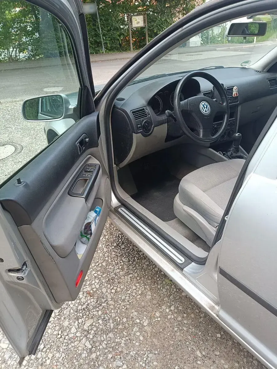 Gebraucht VW Bora Basis 105 PS (77 kW) 2002 Silber Limousine