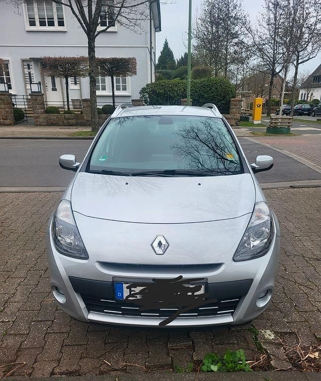 Usata Renault Clio II Expression 75 CV (55 kW) 2011 Argento Berlina