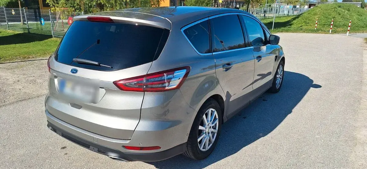 Occasion Ford S-MAX Titanium 179 ch (131 kW) 2016 Argent Monospace