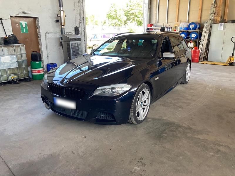 Gebraucht BMW M550 381 PS (280 kW) 2013 Schwarz Limousine
