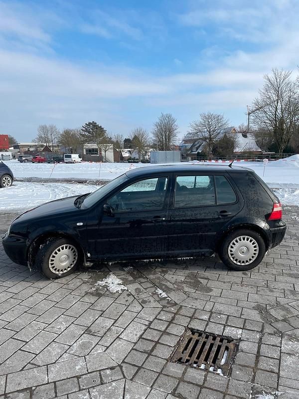 Gebraucht VW Golf IV 101 PS (74 kW) 2002 Schwarz Kleinwagen