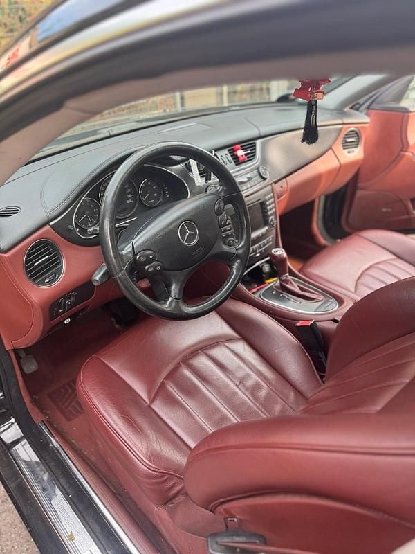 Gebraucht Mercedes CLS320 224 PS (164 kW) 2007 Schwarz Limousine