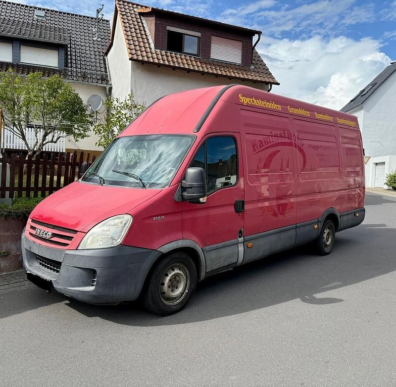 Rot Gebraucht 2007 Iveco Daily Van / Kleinbus | 4.850 € (Fairer Preis) - Bild 1/4