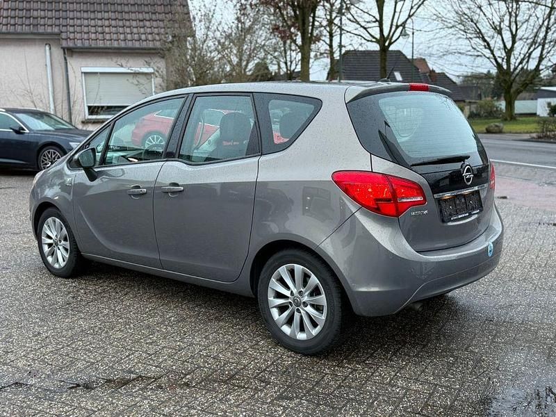 Gebraucht Opel Meriva Active 120 PS (88 kW) 2013 Braun Van / Kleinbus