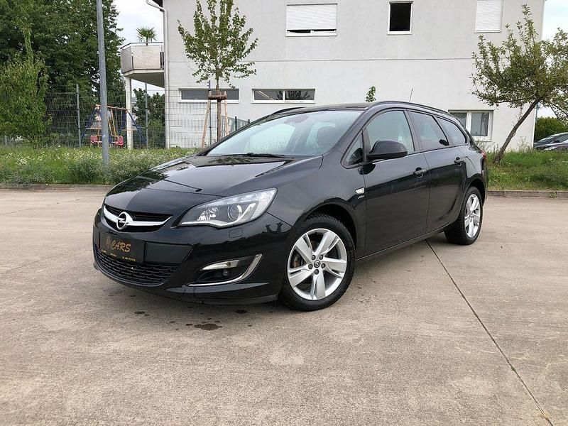 Schwarz Gebraucht 2013 Opel Astra Active Kombi | 4.300 € (Guter Preis) - Bild 1/4