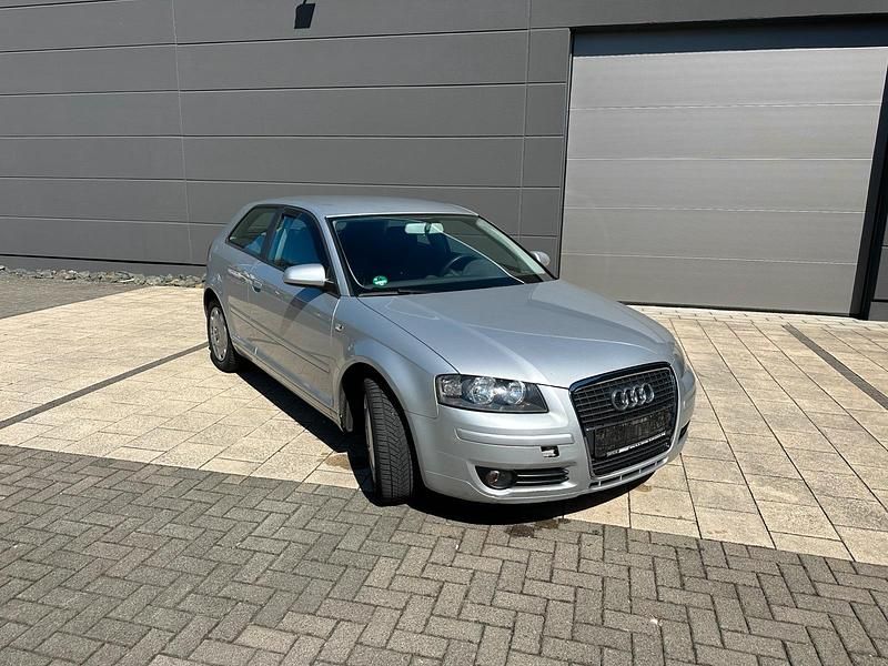 Gebraucht Audi A3 102 PS (75 kW) 2007 Silber Kleinwagen