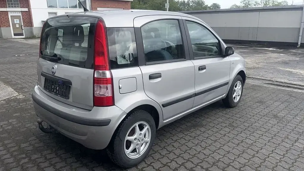 Używany Fiat Panda Active 54 KM (39 kW) 2006 Srebrny Hatchback