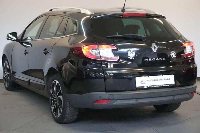 Gebraucht Renault Mégane III Bose Edition 110 PS (80 kW) 2016 Schwarz Limousine