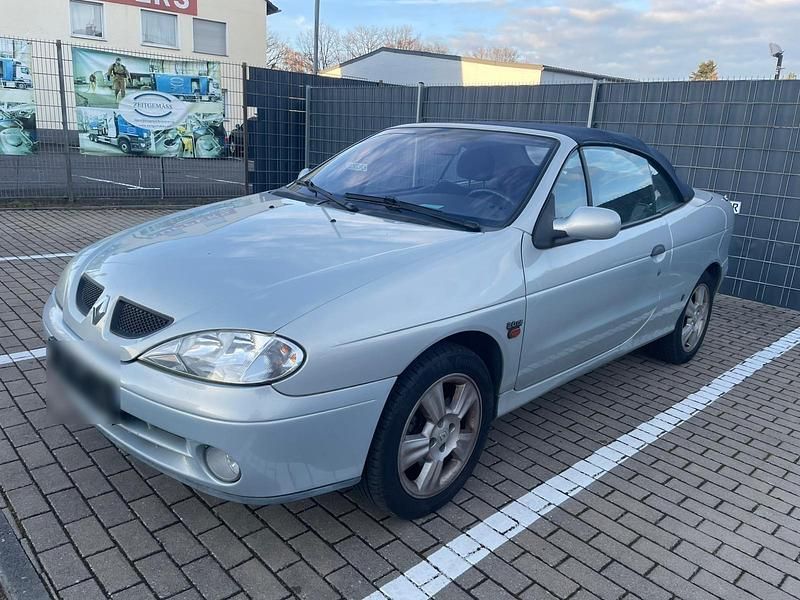 Gebraucht Renault Mégane Cabriolet 140 PS (102 kW) 2000 Grau Cabrio