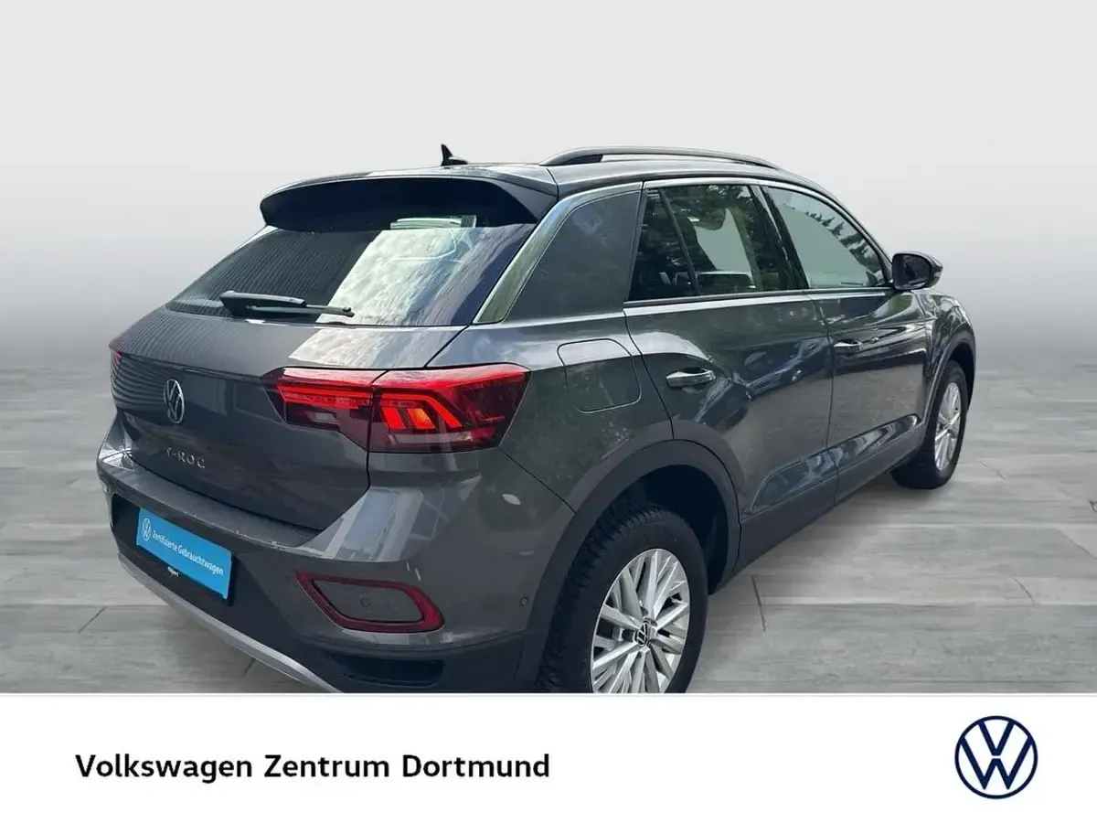 Gebraucht VW T-Roc Life 150 PS (110 kW) 2025 Grau SUV
