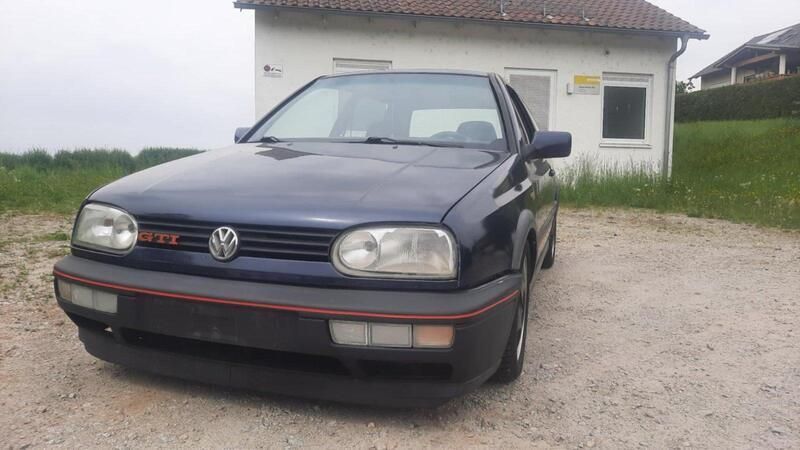 Blau Gebraucht 1993 VW Golf III GTI Limousine | 2.050 € - Bild 1/4