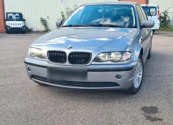 Gebraucht BMW 318 143 PS (105 kW) 2005 Grau Limousine