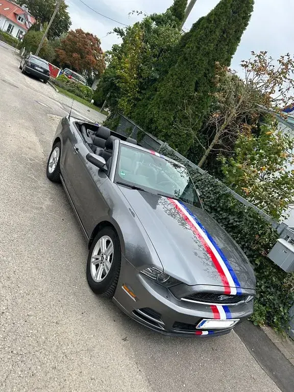 Gebraucht Ford Mustang 309 PS (227 kW) 2013 Grau Cabrio