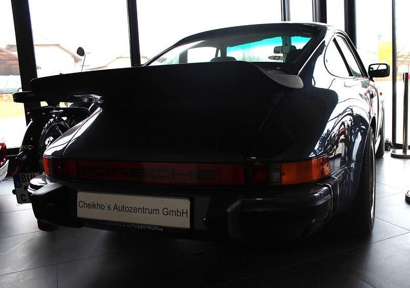 Second-hand Porsche 911SC 204 CP (150 kW) 1981 Albastru Coupe
