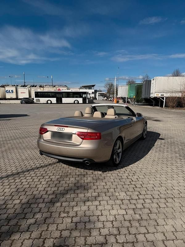 Używany Audi A5 Cabriolet 239 KM (175 kW) 2010 Brązowy Kabriolet