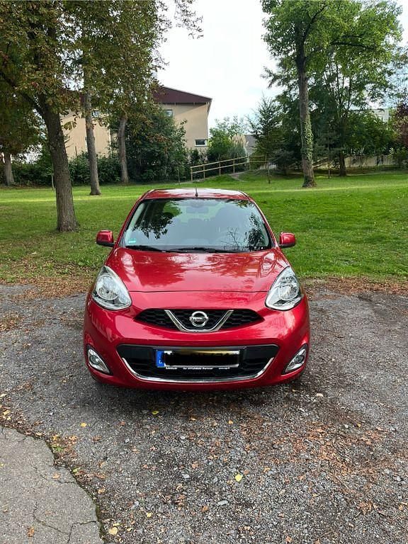 Rot Gebraucht 2014 Nissan Micra Tekna Kleinwagen | 4.800 € (Fairer Preis) - Bild 1/4