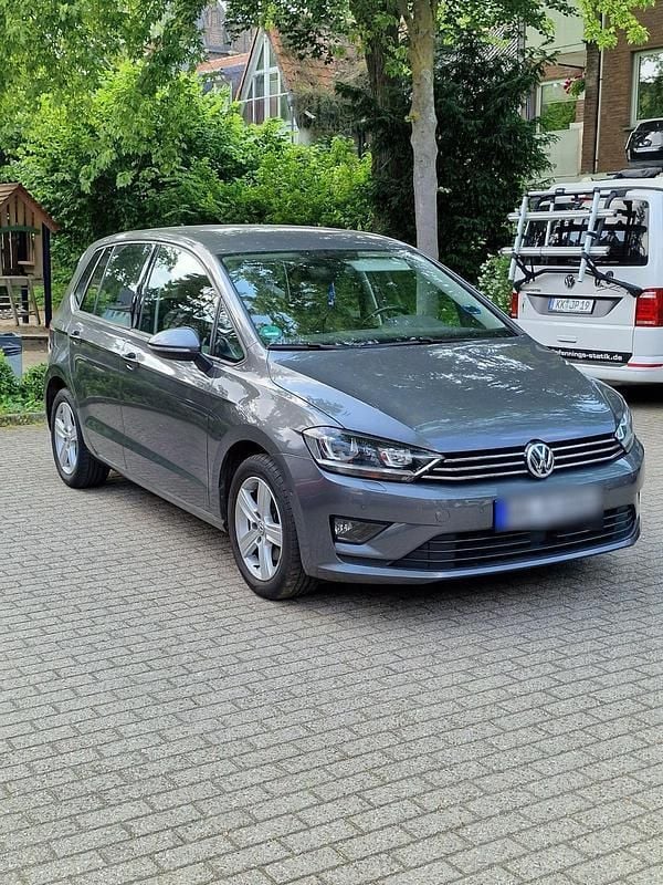 Grau Gebraucht 2017 VW Golf Sportsvan Van / Kleinbus | 14.200 € (Fairer Preis) - Bild 1/4