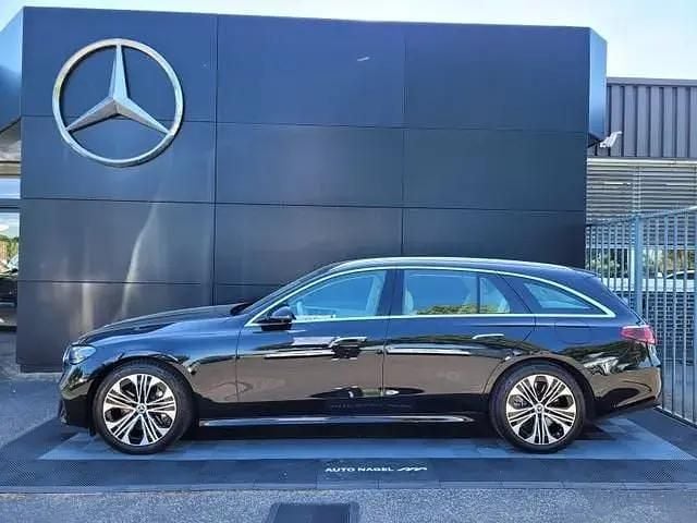 Gebraucht Mercedes E300 Advanced 313 PS (230 kW) 2024 Schwarz Kombi