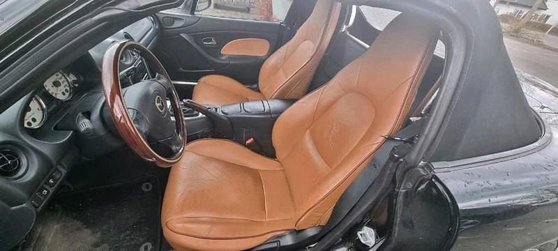Usata Mazda MX5 110 CV (80 kW) 2005 Nero Cabrio