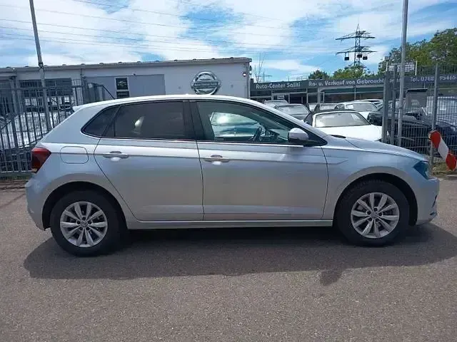 Gebraucht VW Polo Highline 116 PS (85 kW) 2020 Reflexsilber Kleinwagen